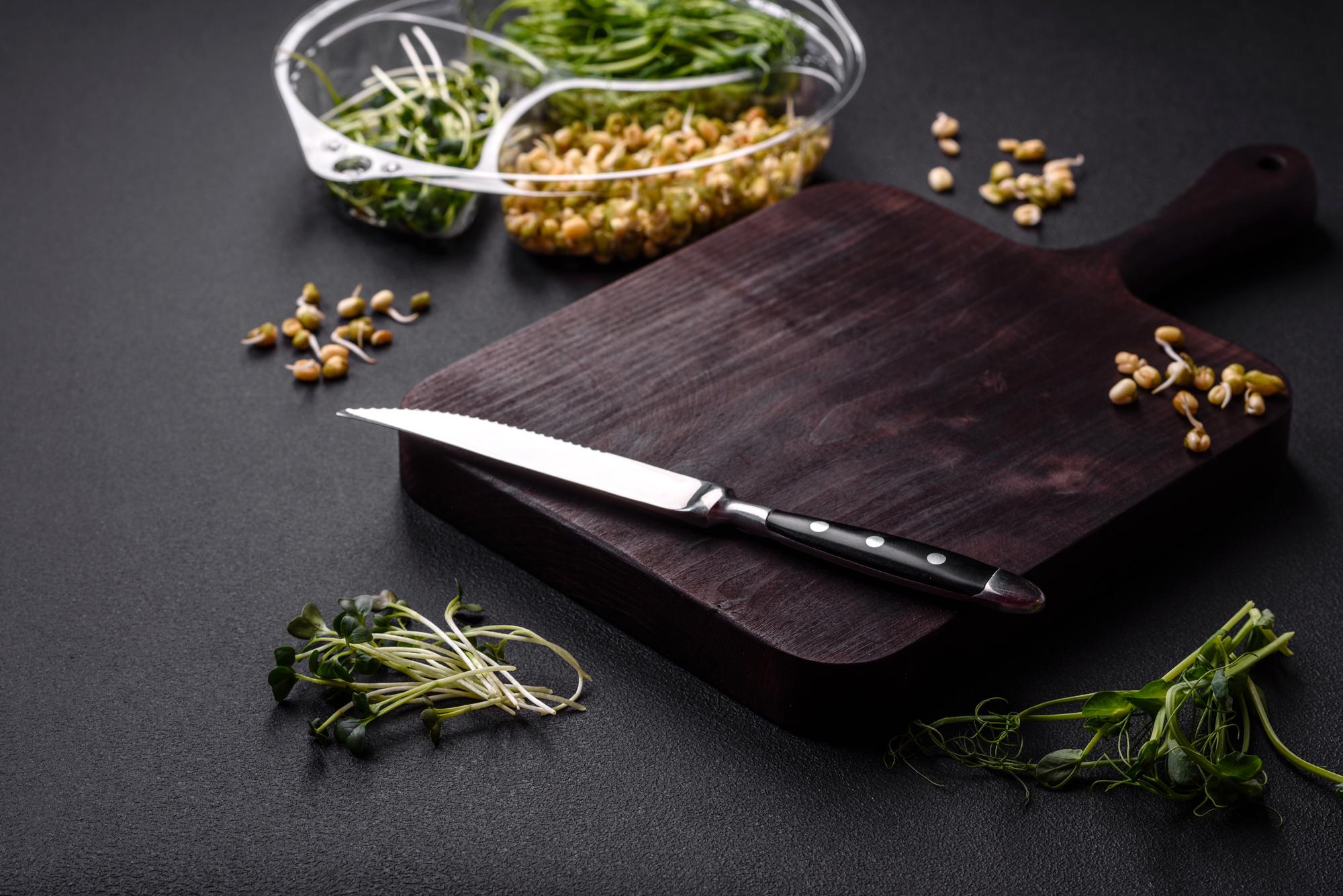 Zestaw profesjonalnych przyborów kuchennych